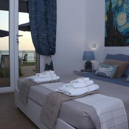 Bed and Breakfast Sunset House à Anzio Extérieur photo